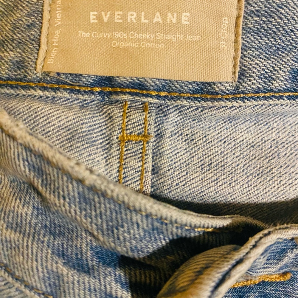 Everlane - Curvy 90’s cheeky straight jean